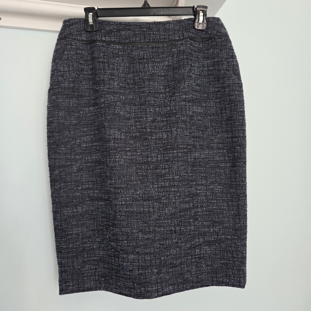 NWT Lafayette 148 NY Black & Blue Tweed/Boucle Skirt